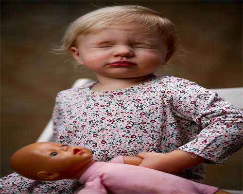 代怀收费多少-代妈代生选性别,单角子宫做试管的人多吗？